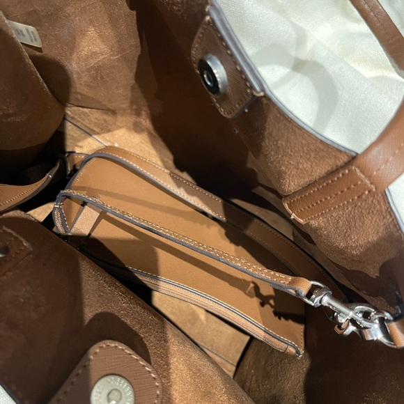 Large Calvin Klein tote /used - Picture 2 of 6